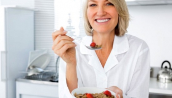 ALIMENTACIÓN EN LA MENOPAUSIA